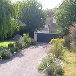 Normandie Cosy Rdc Independant Bien Equipe Dans Maison Confortable Terrasse Grand Jardin Clos Sans Vis A Vis Parking Privatif Entre Caen Et Bayeux, Proche Plages Du Debarquement