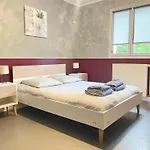 Gasthof Normandie Cosy Rdc Independant Bien Equipe Dans Maison Confortable Terrasse Grand Jardin Clos Sans Vis A Vis Parking Privatif Entre Caen Et Bayeux, Proche Plages Du Debarquement Loucelles