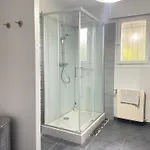 Normandie Cosy Rdc Independant Bien Equipe Dans Maison Confortable Terrasse Grand Jardin Clos Sans Vis A Vis Parking Privatif Entre Caen Et Bayeux, Proche Plages Du Debarquement Gasthof Loucelles