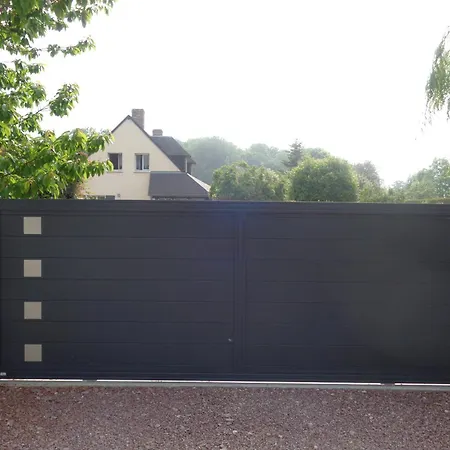 Gasthof Normandie Cosy Rdc Independant Bien Equipe Dans Maison Confortable Terrasse Grand Jardin Clos Sans Vis A Vis Parking Privatif Entre Caen Et Bayeux, Proche Plages Du Debarquement Loucelles