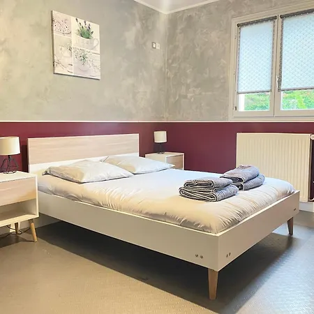 Πανσιόν Normandie Cosy Rdc Independant Bien Equipe Dans Maison Confortable Terrasse Grand Jardin Clos Sans Vis A Vis Entre Caen Et Bayeux, Proche Plages Du Debarquement Loucelles