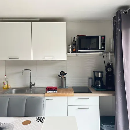 Normandie Cosy Apt Independant Bien Equipe Dans Maison Confortable Terrasse Grand Jardin Clos Sans Vis A Vis Entre Caen Et Bayeux, Proche Plages Du Debarquement