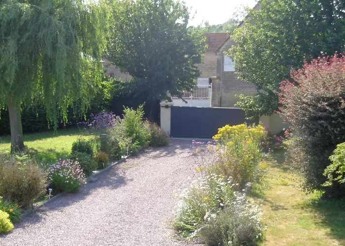 Normandie Cosy Rdc Independant Bien Equipe Dans Maison Confortable Terrasse Grand Jardin Clos Sans Vis A Vis Parking Privatif Entre Caen Et Bayeux, Proche Plages Du Debarquement