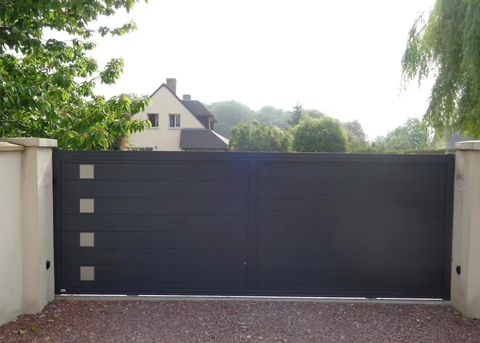 Гостевой дом Normandie Cosy Rdc Independant Bien Equipe Dans Maison Confortable Terrasse Grand Jardin Clos Sans Vis A Vis Parking Privatif Entre Caen Et Bayeux, Proche Plages Du Debarquement Loucelles