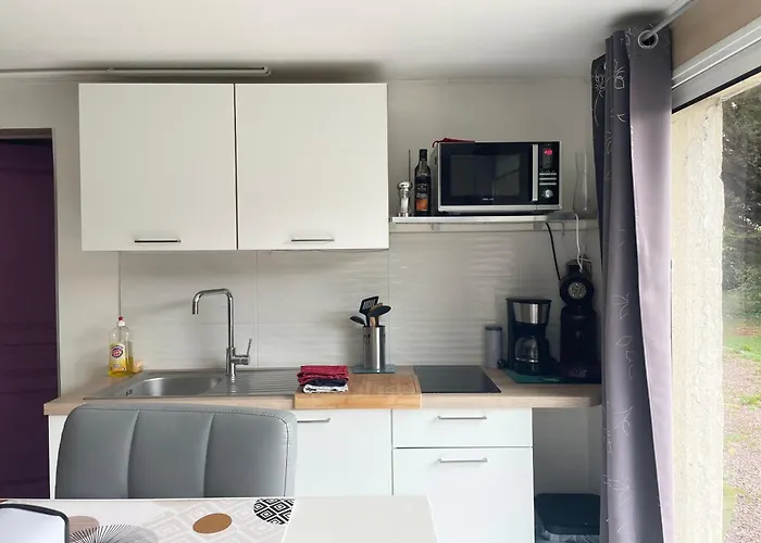 Normandie Cosy Rdc Independant Bien Equipe Dans Maison Confortable Terrasse Grand Jardin Clos Sans Vis A Vis Parking Privatif Entre Caen Et Bayeux, Proche Plages Du Debarquement