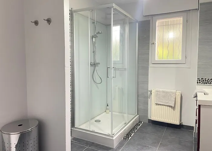 Normandie Cosy Rdc Independant Bien Equipe Dans Maison Confortable Terrasse Grand Jardin Clos Sans Vis A Vis Parking Privatif Entre Caen Et Bayeux, Proche Plages Du Debarquement Гостевой дом Loucelles